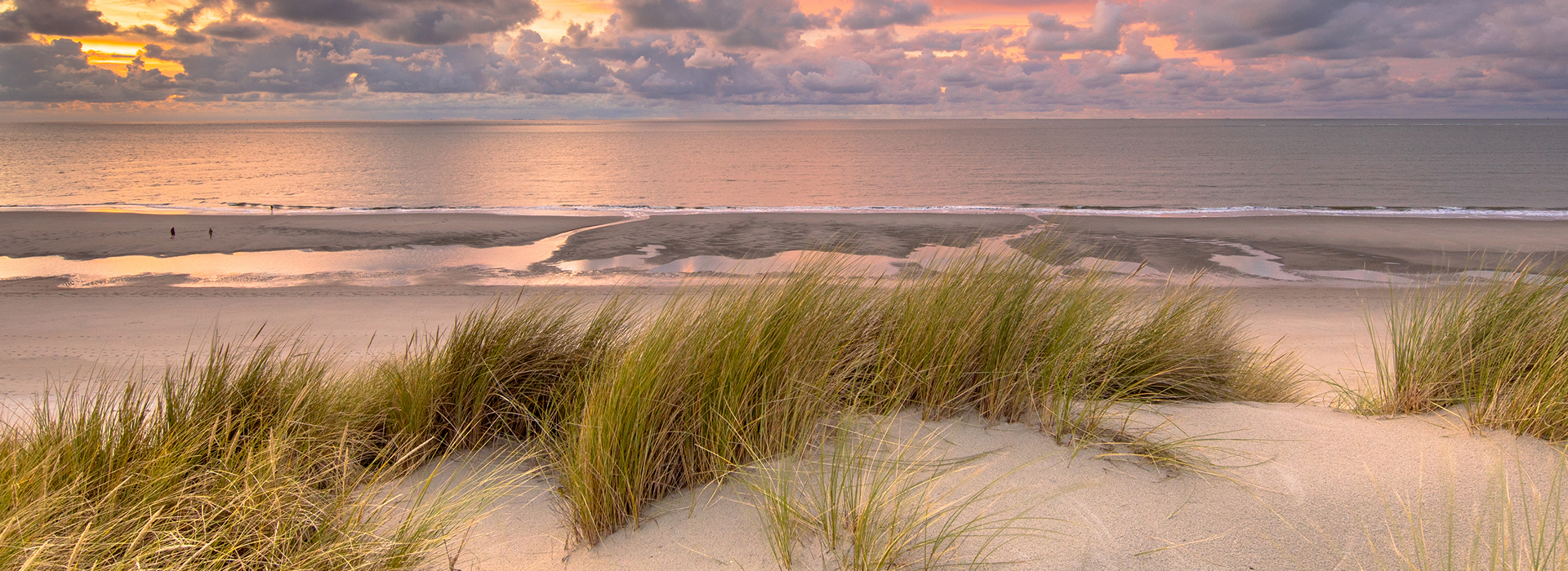 Coastal Elegance At The Seahaus Hotel, Atlantic City, New Jersey